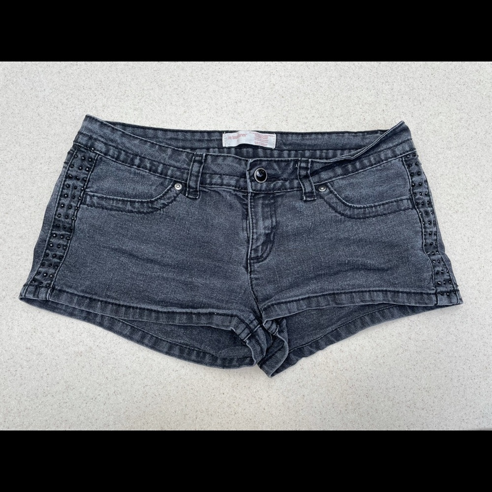 No Boundaries Short Shorts